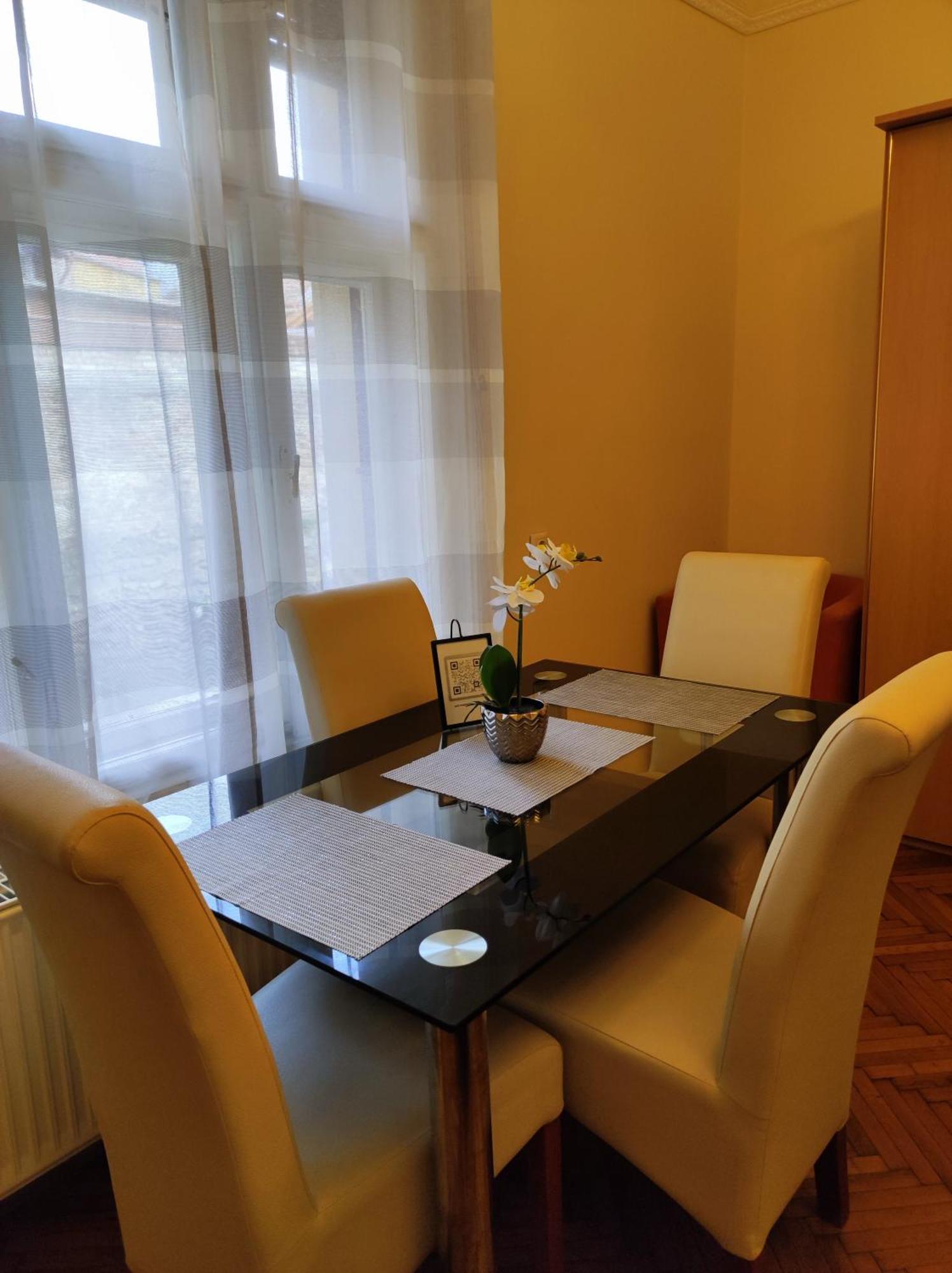 Váralja Vendégház Tata Exterior foto
